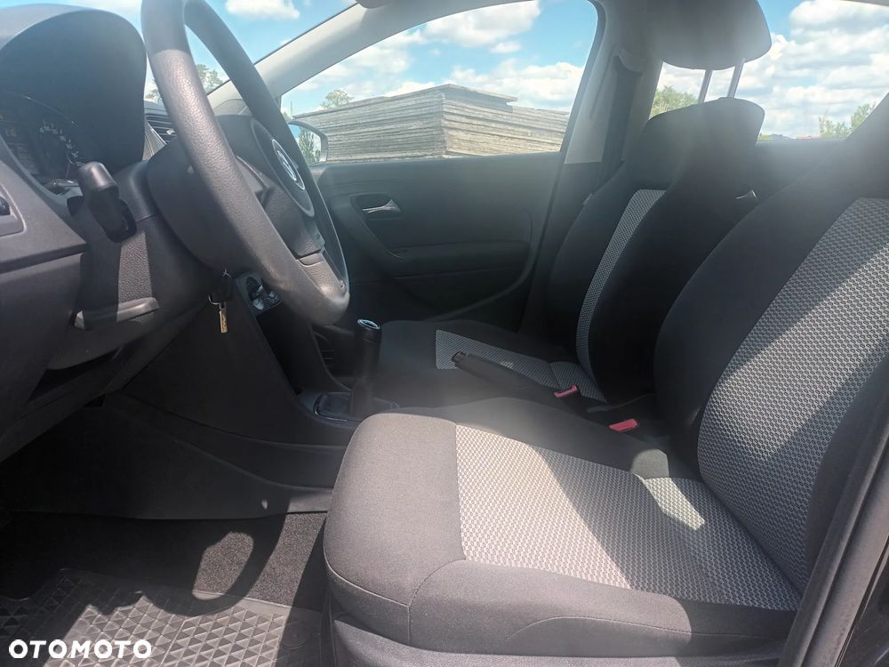 Volkswagen Polo - 4