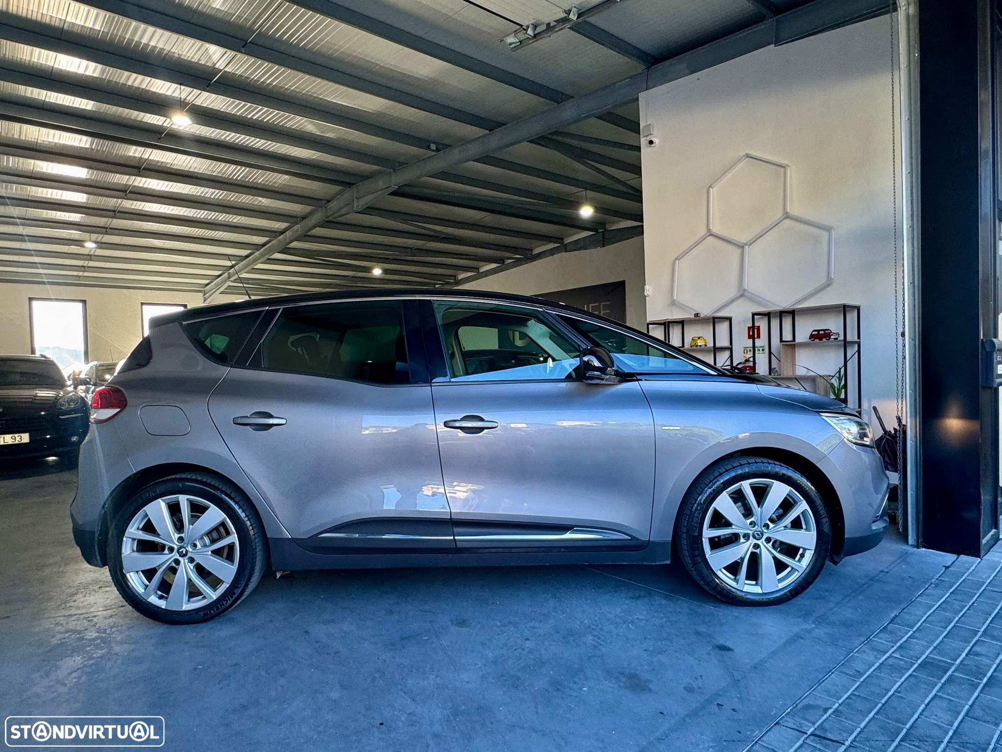 Renault Scénic 1.7 Blue dCi Limited - 9