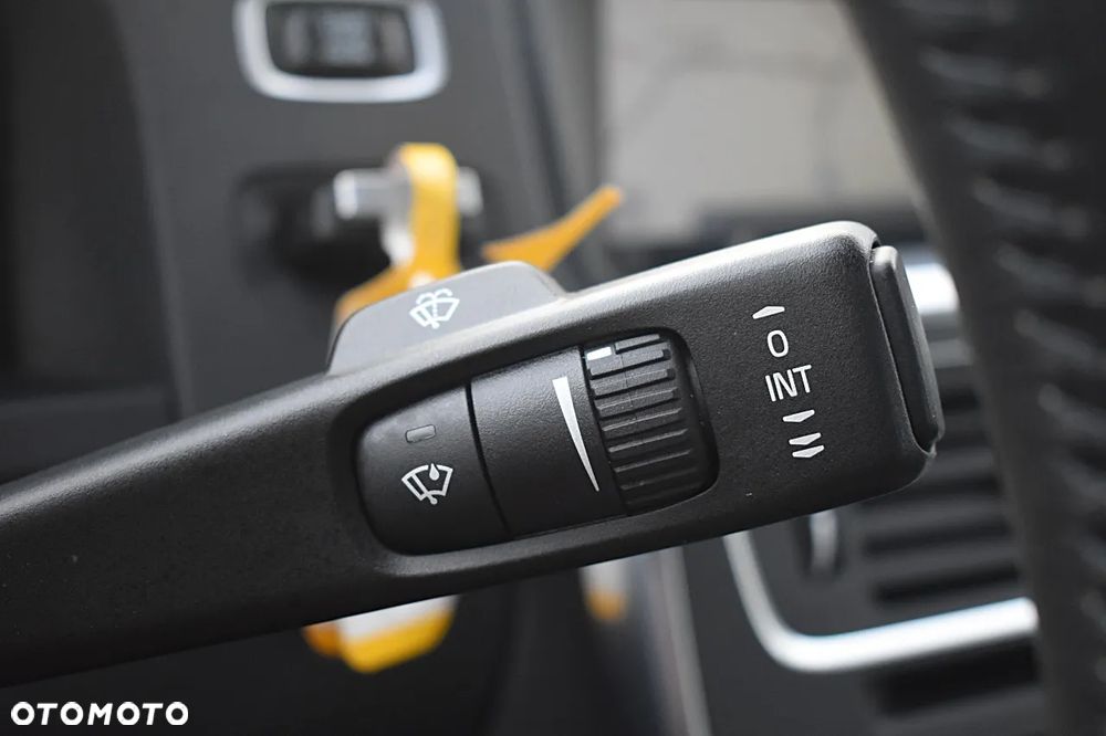 Volvo S60 D3 Momentum - 29