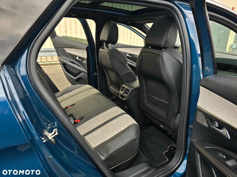 Peugeot 3008 1.6 PureTech HYbrid GT Line S&S EAT8 - 15