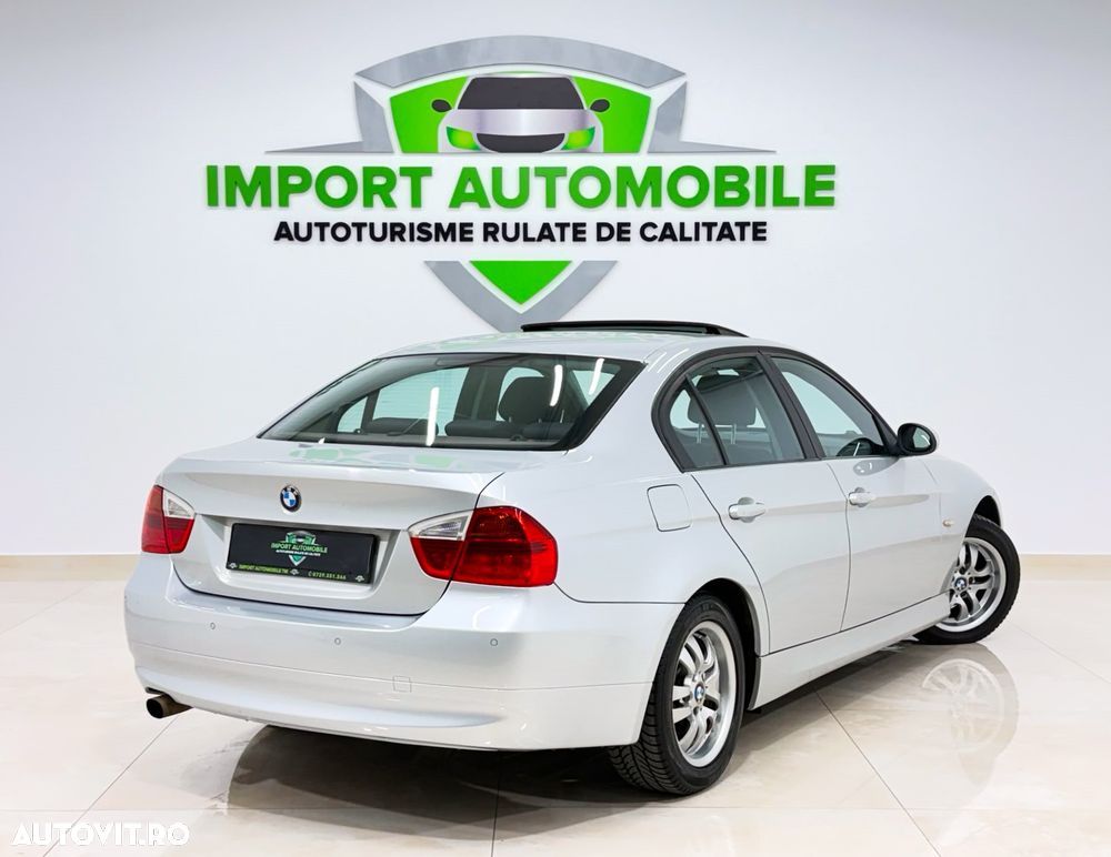 BMW Seria 3 318i Aut. - 14