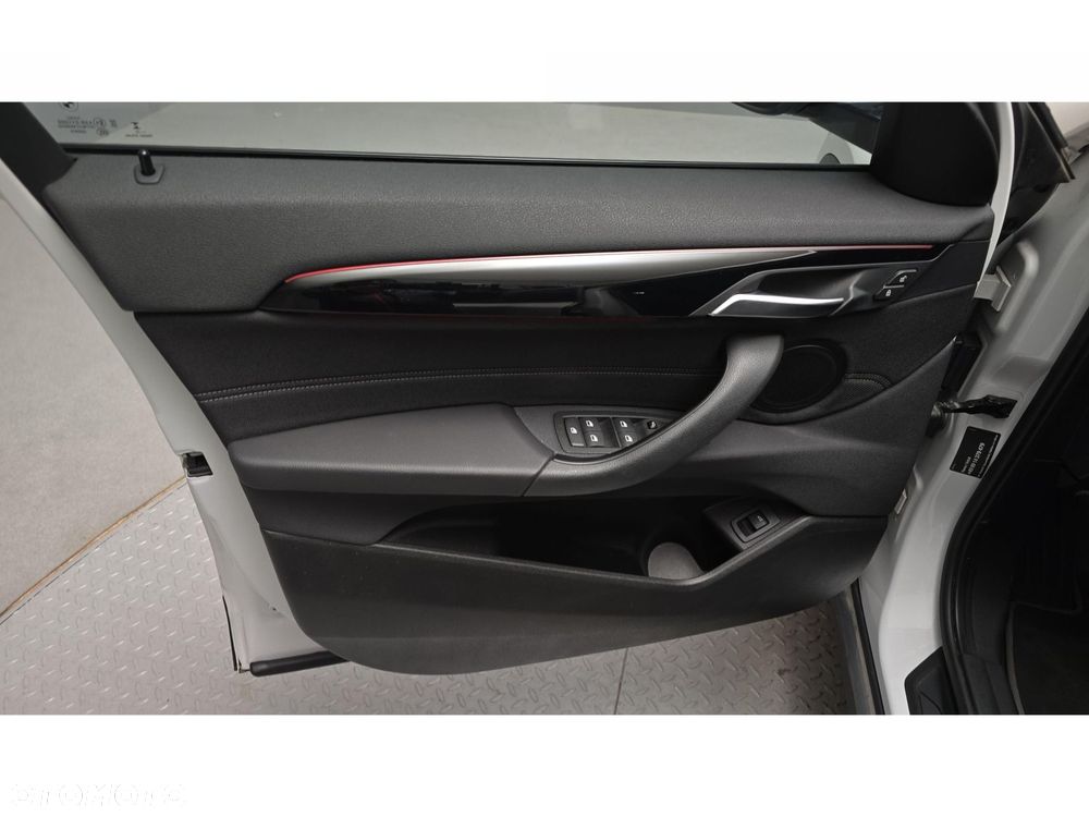 BMW X2 xDrive20d - 17