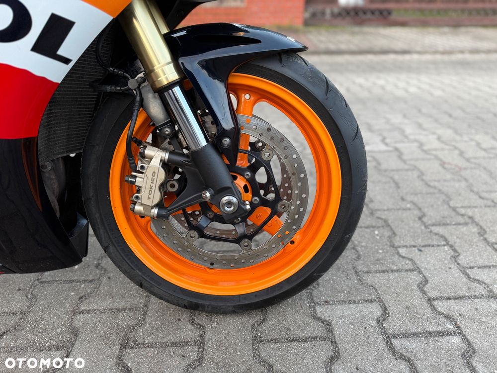 Honda CBR - 7