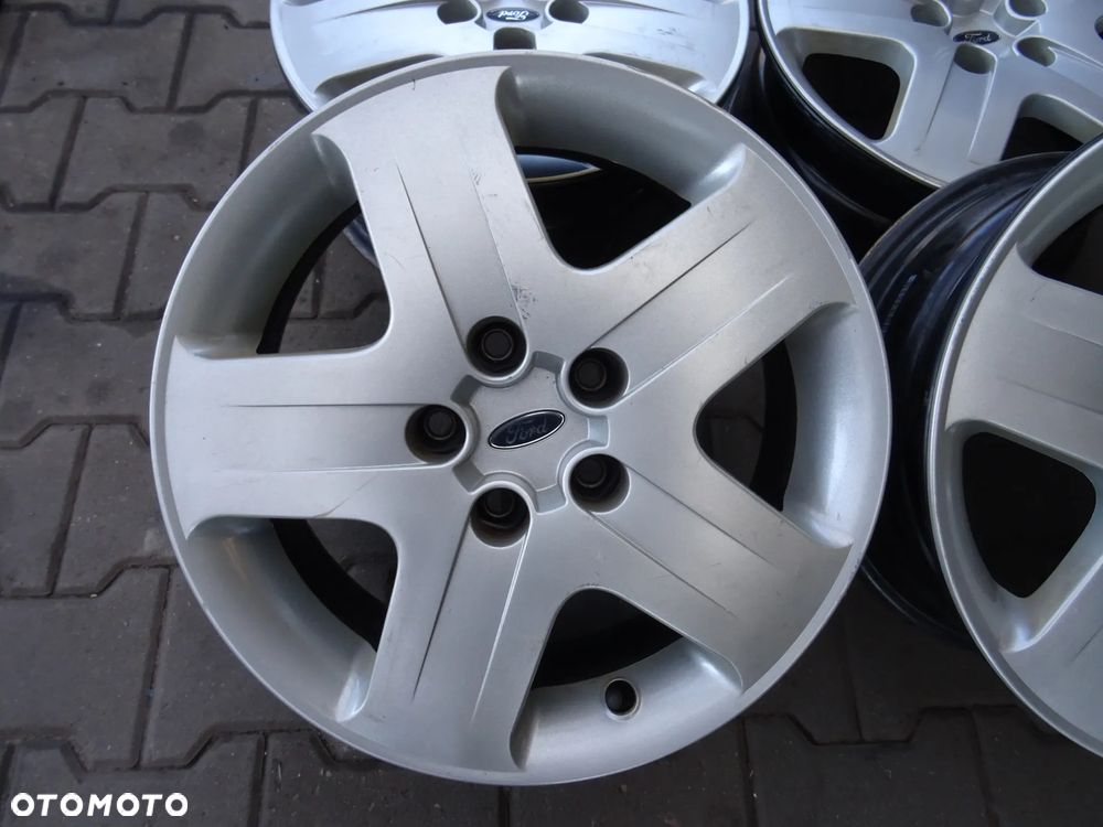 5x108x63,3 6,5jx16 ET47,5  Ford felgi strukturalne z kołpakami 16 - 2