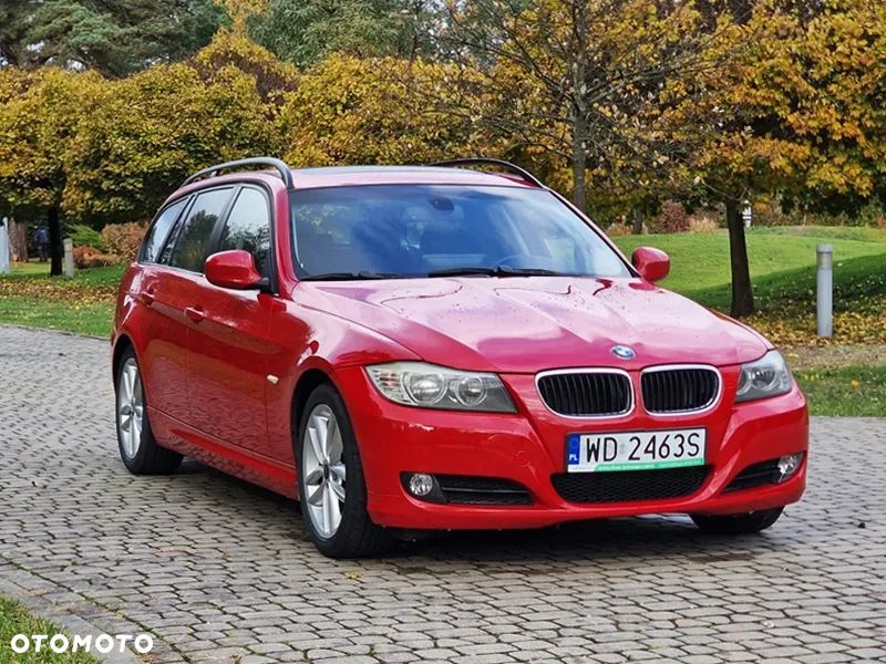 BMW Seria 3 320i Touring - 6