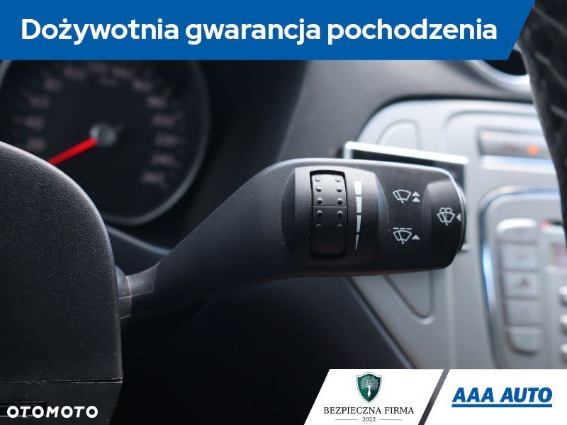 Ford Mondeo - 22