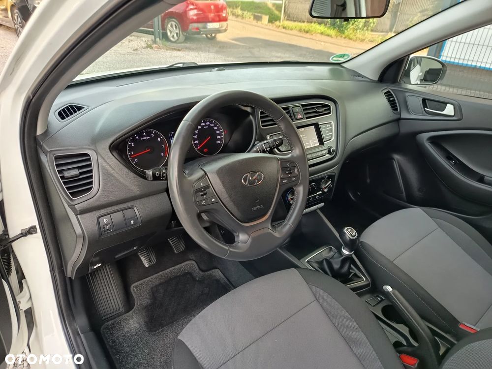 Hyundai i20 1.2 Select - 13