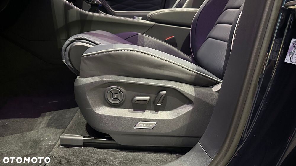 Volkswagen Touareg 3.0 V6 TDI 4Motion R-Line - 12