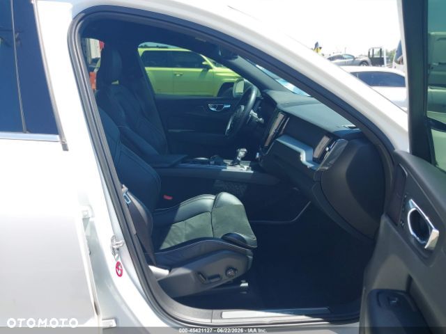 Volvo XC 60 T6 AWD Geartronic RDesign - 5