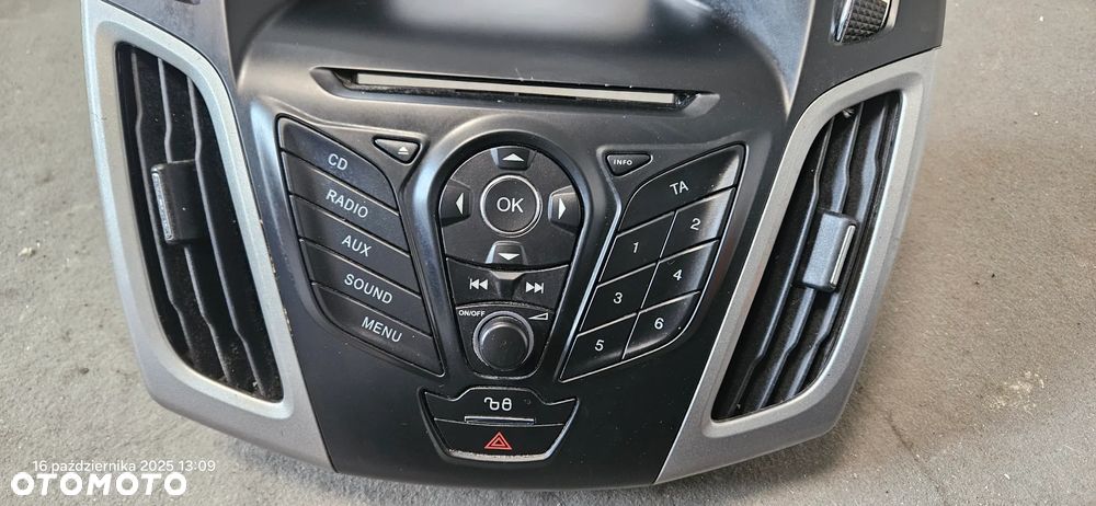 Panel radia kratki nawiewu Ford Focus Mk3 2012r AM5T18K811AC - 2