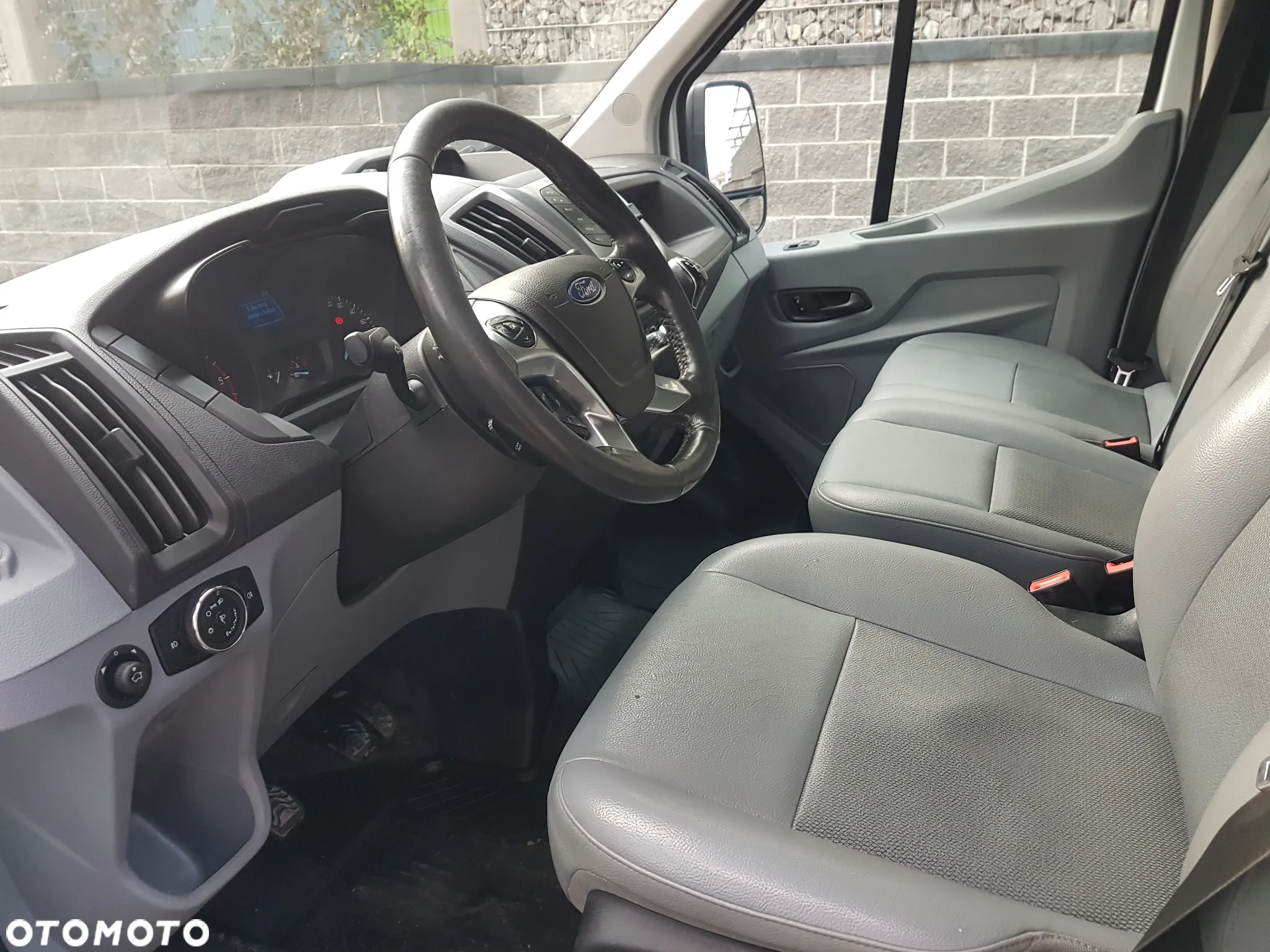 Ford Transit - 10