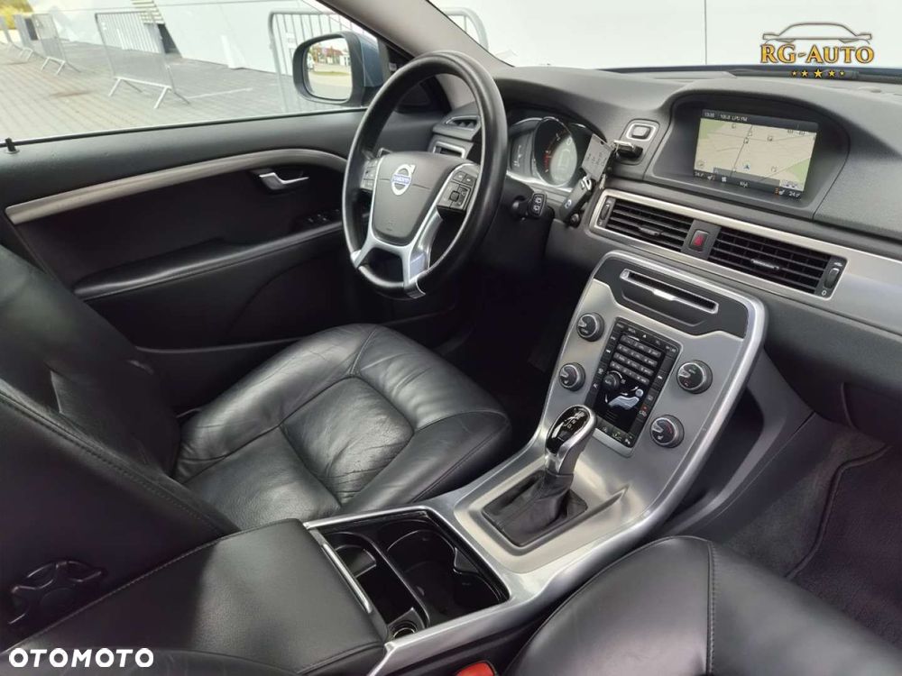 Volvo V70 - 36