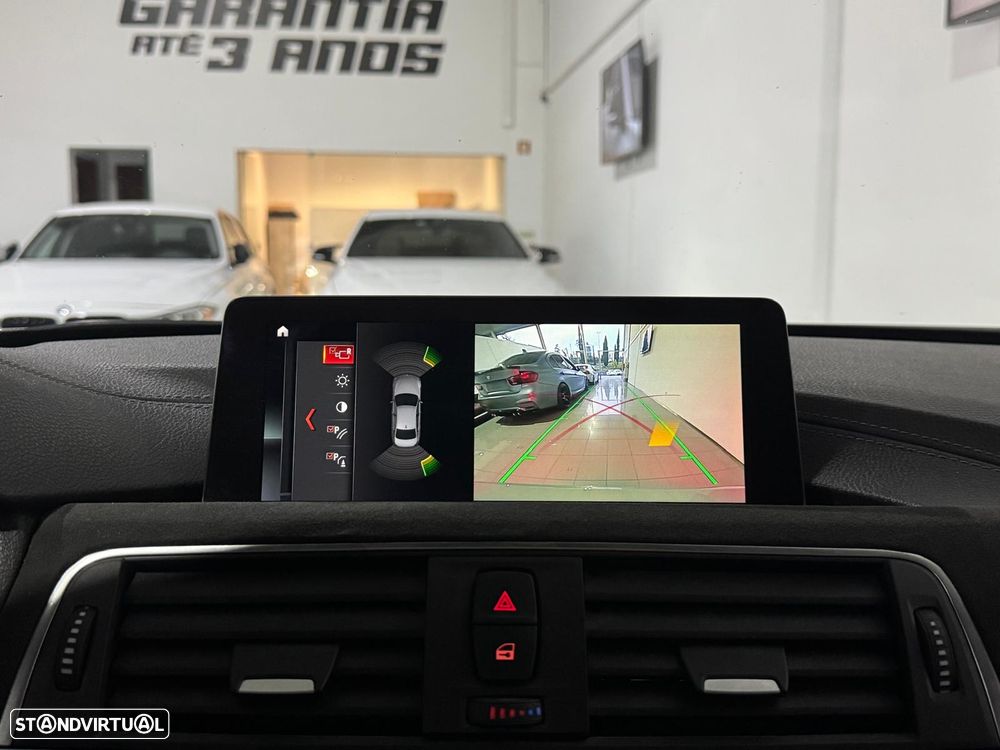 BMW 330 e iPerformance Pack M - 35