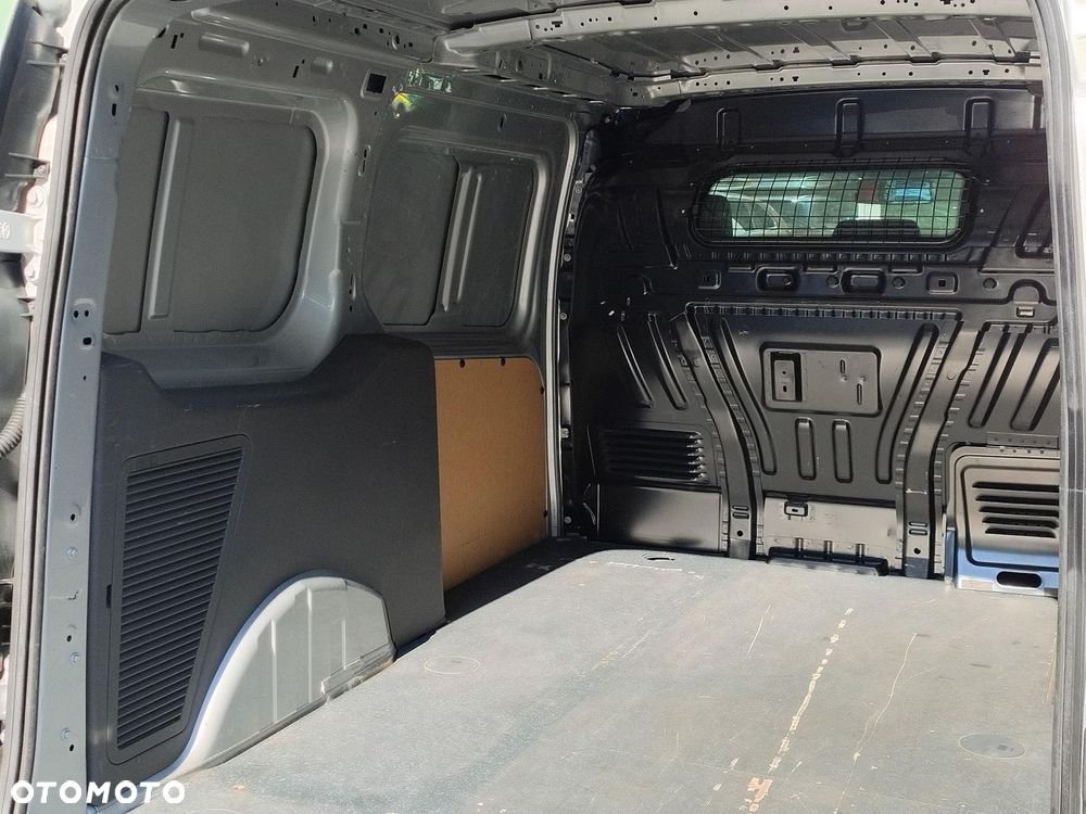 Ford Transit Connect - 12