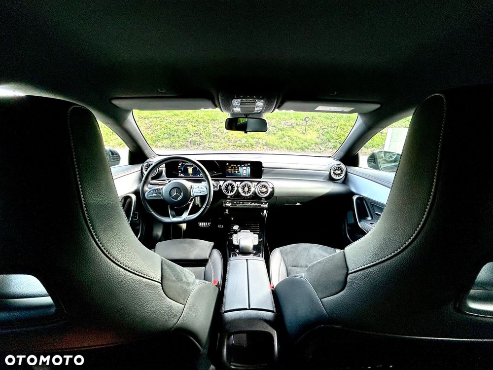 Mercedes-Benz CLA 220 d Edition 1 8G-DCT - 16