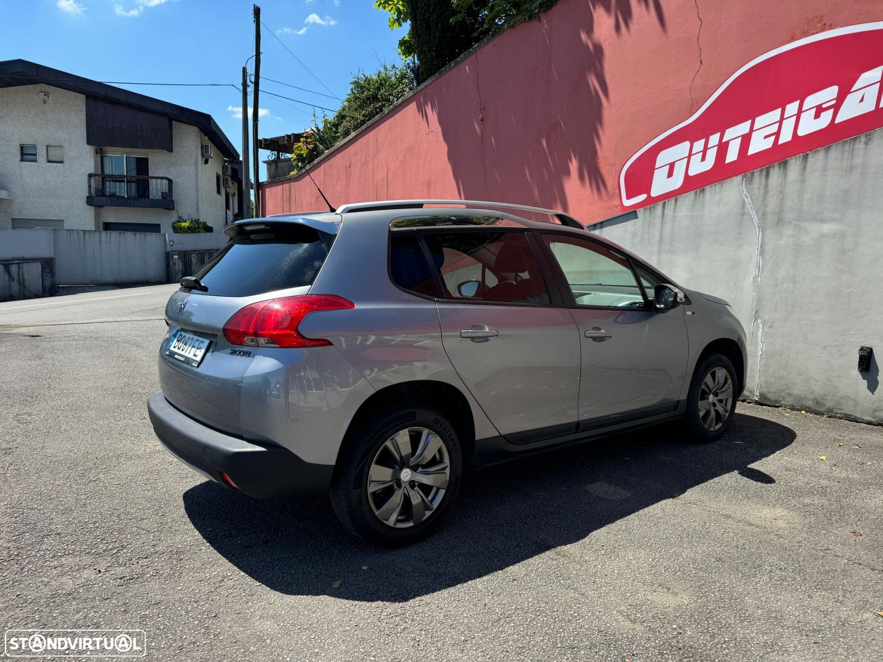Peugeot 2008 1.2 PureTech Style - 4