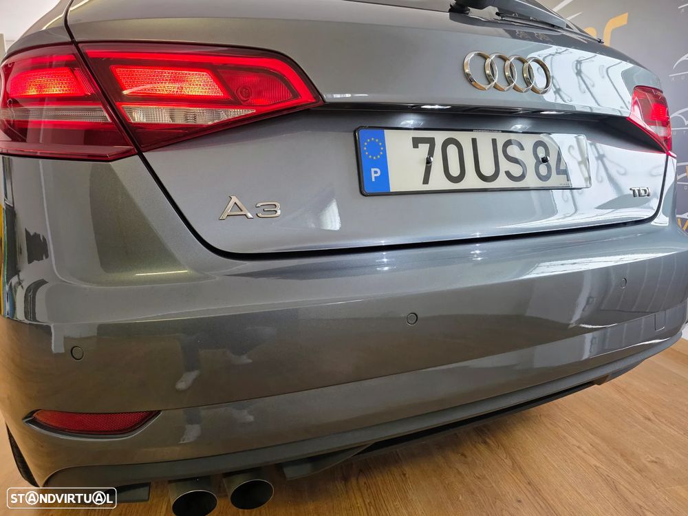 Audi A3 Sportback 2.0 TDI Design - 14