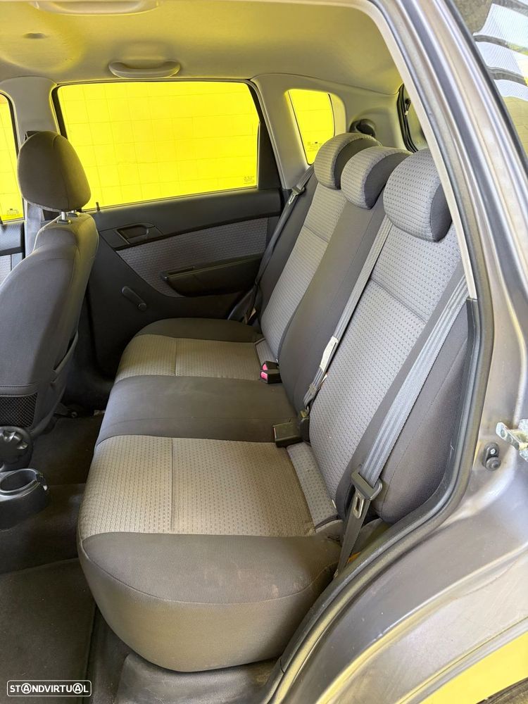 Chevrolet Aveo 1.2 L - 8