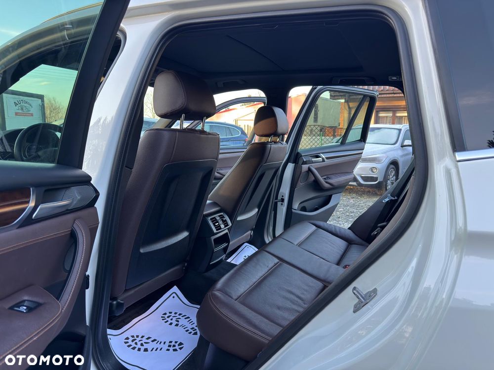 BMW X3 xDrive28i xLine - 25