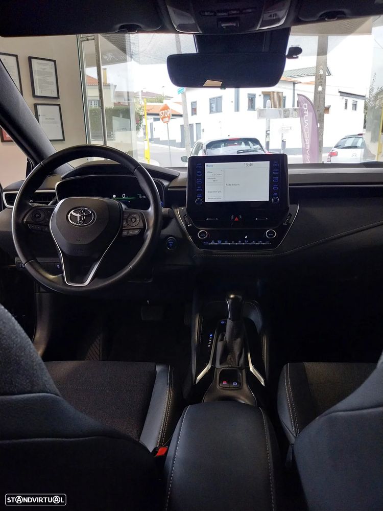 Toyota Corolla Touring Sports 1.8 Hybrid Comfort+P.Sport - 14