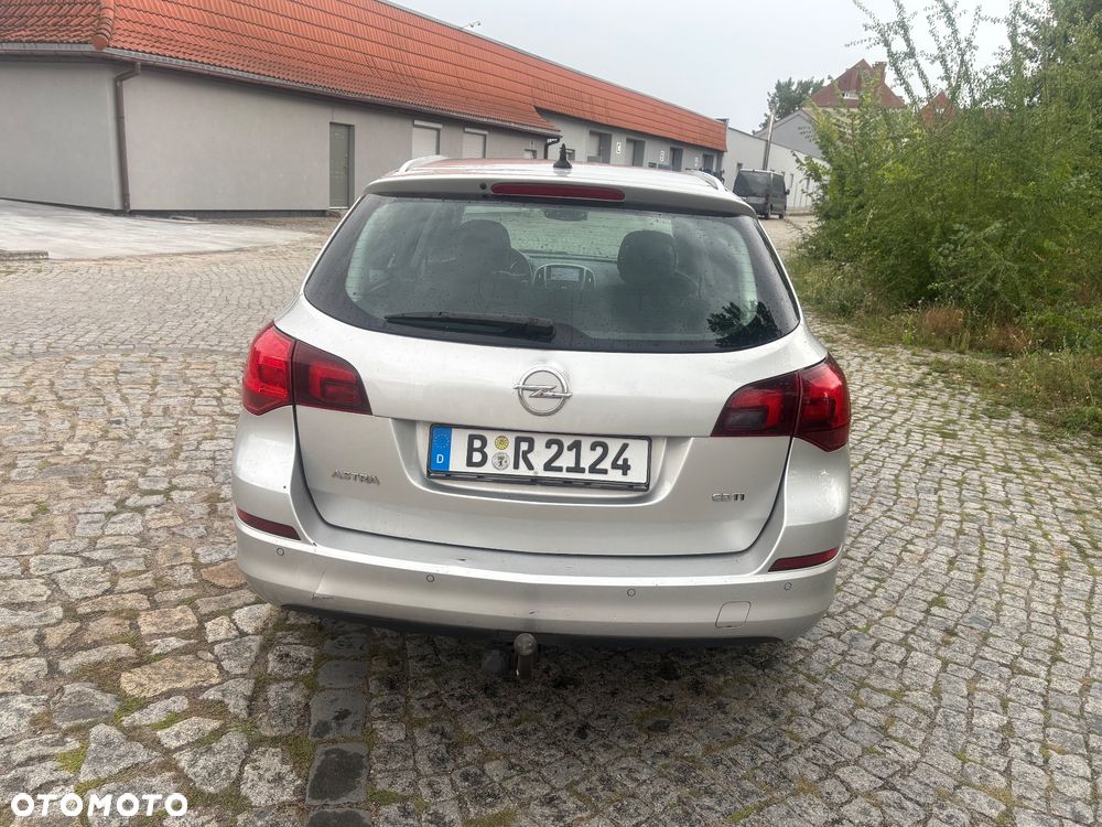 Opel Astra 1.7 CDTI Cosmo - 4
