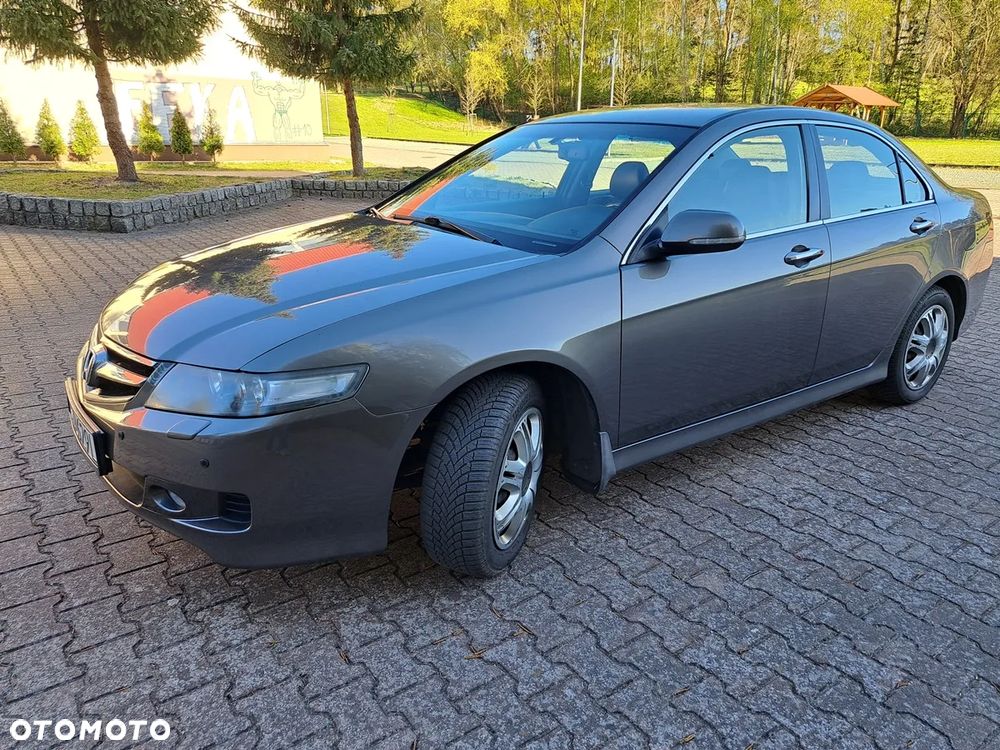 Honda Accord 2.0 Sport - 29
