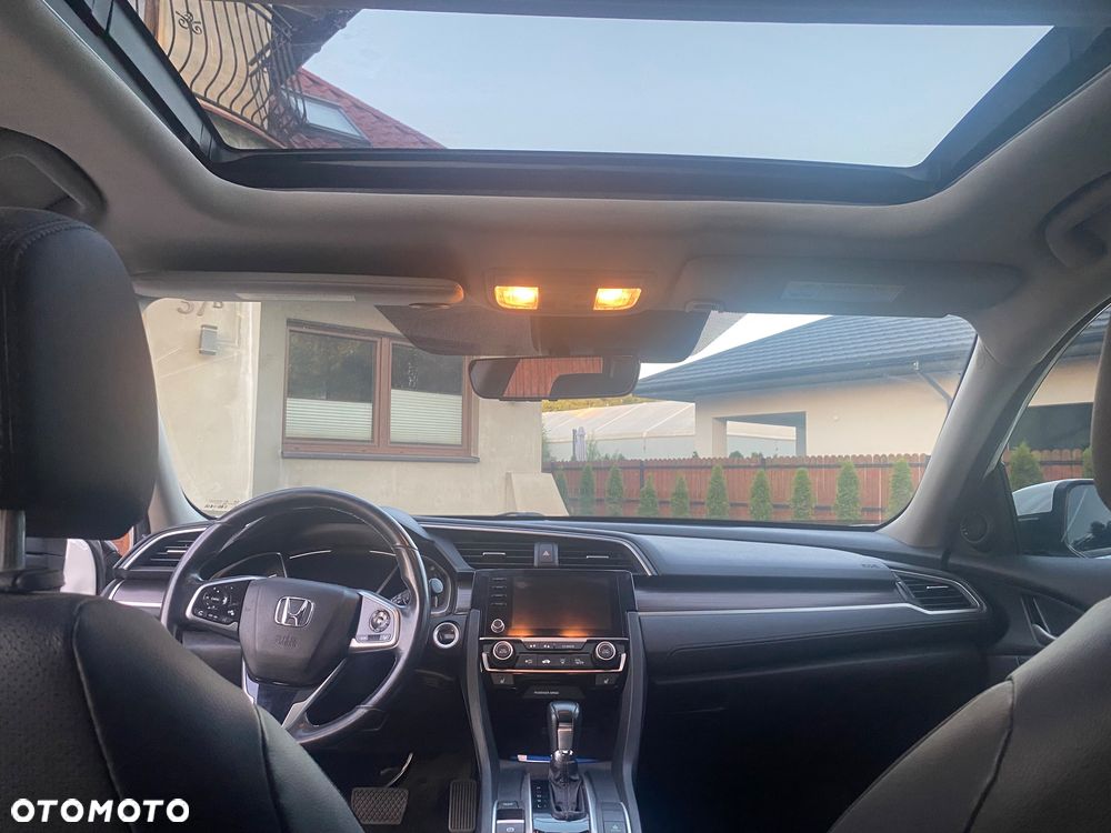 Honda Civic 1.5 i-VTEC Turbo CVT Executive - 12