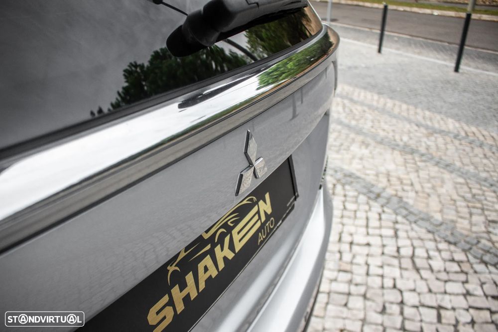 Mitsubishi Outlander 2.2 DI-D Instyle - 12