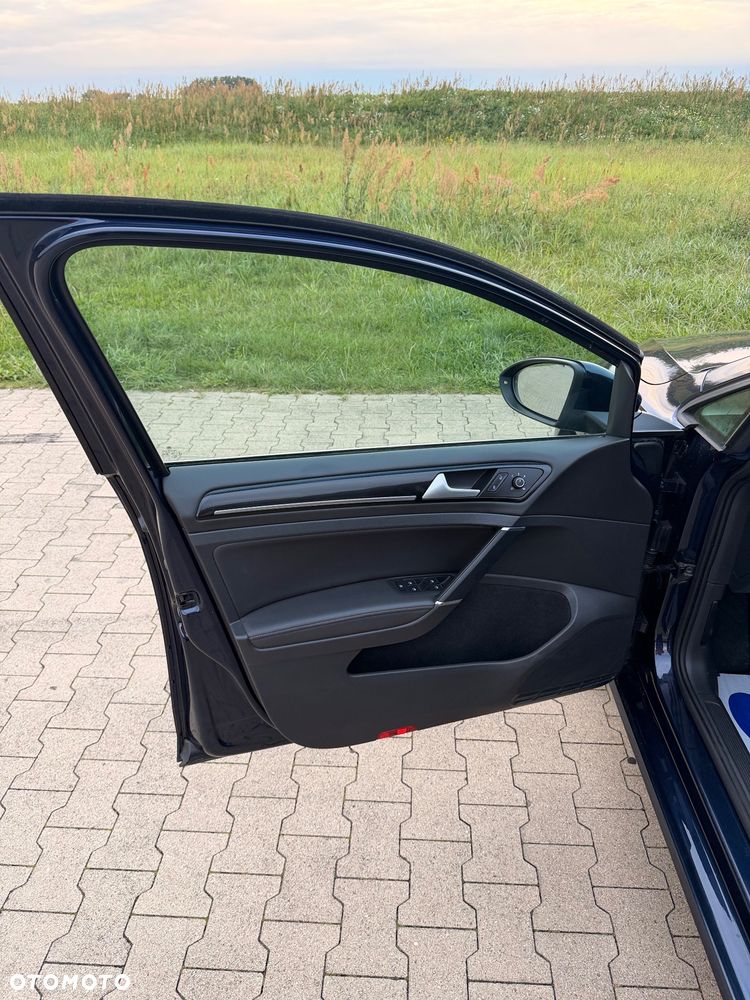 Volkswagen Golf 2.0 TDI DPF 4Motion Highline - 12