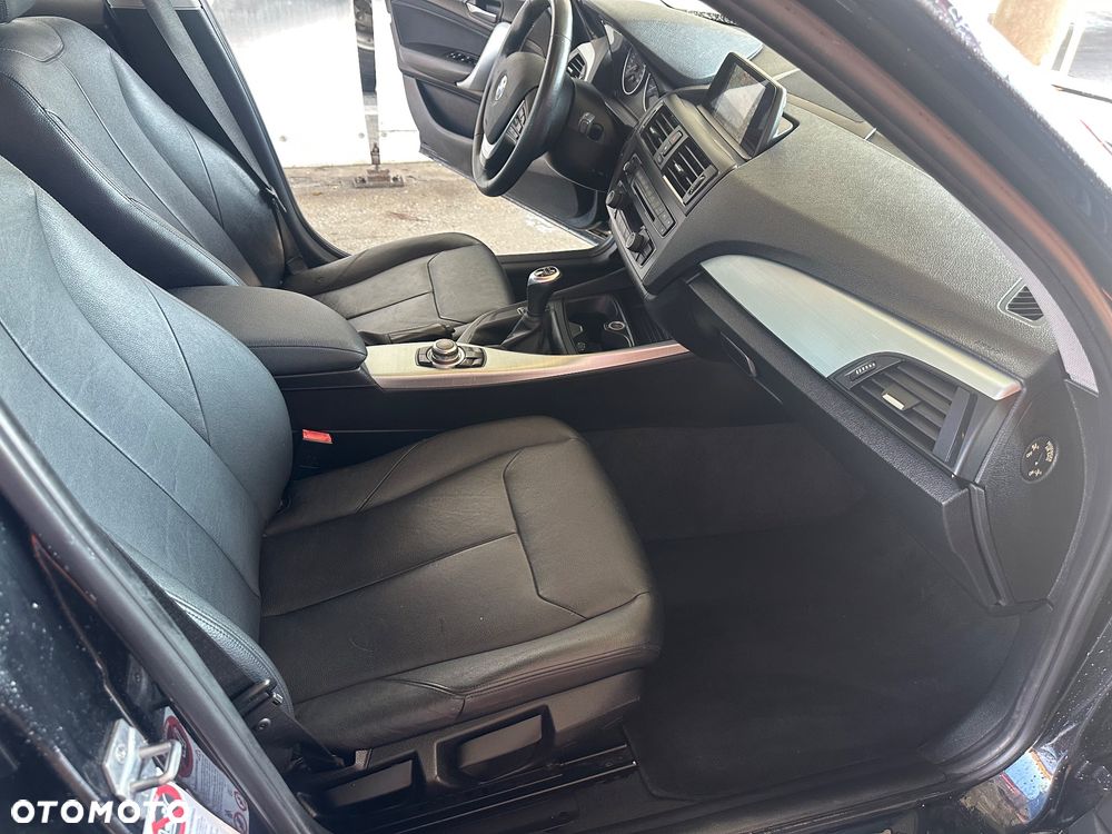 BMW Seria 1 114i Sport Line - 7