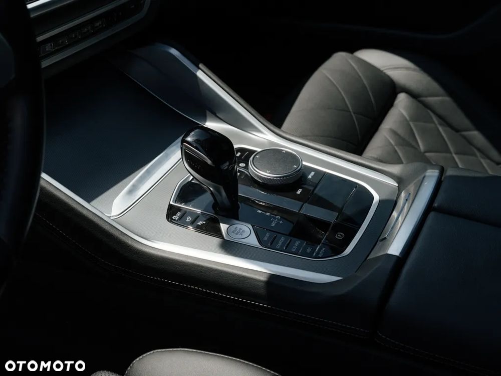 BMW X6 xDrive30d - 13
