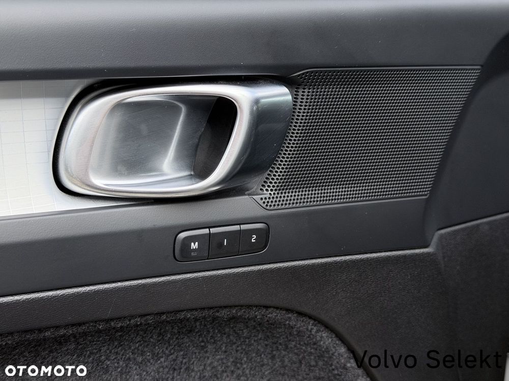 Volvo XC 40 - 21