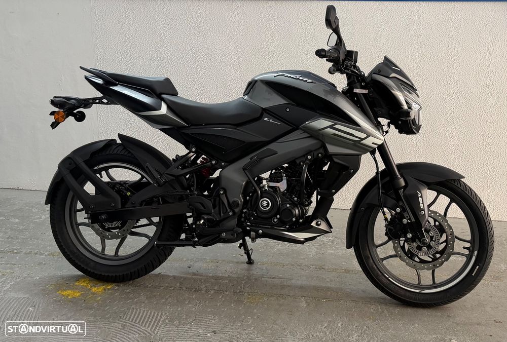 Bajaj Pulsar NS NS125 - 14