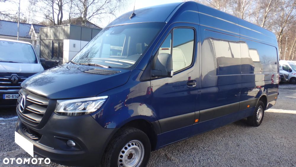 Mercedes-Benz Sprinter - 1