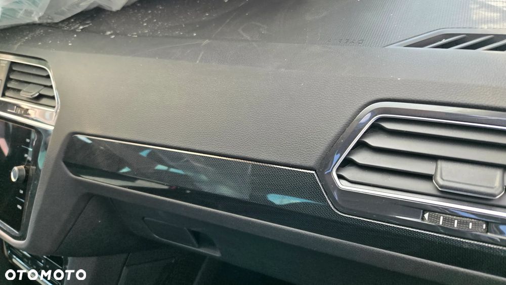 Volkswagen Tiguan - 18