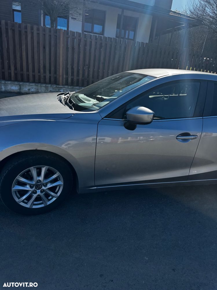 Mazda 3 - 5