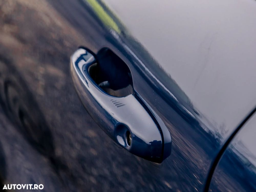 Ford Kuga 2.0 EcoBlue A8 AWD Titanium - 15