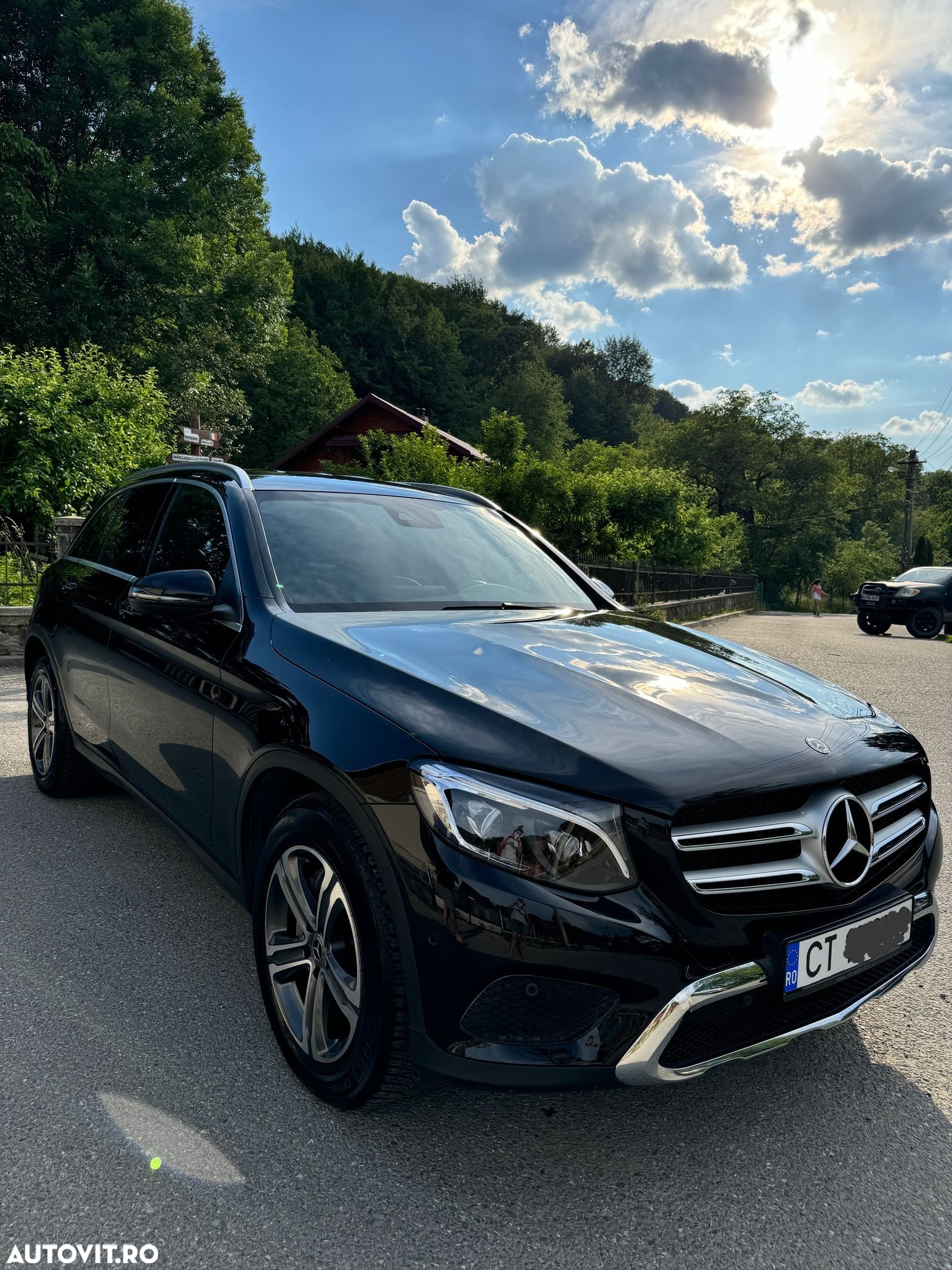 Mercedes-Benz GLC 250 4Matic 9G-TRONIC Exclusive - 8