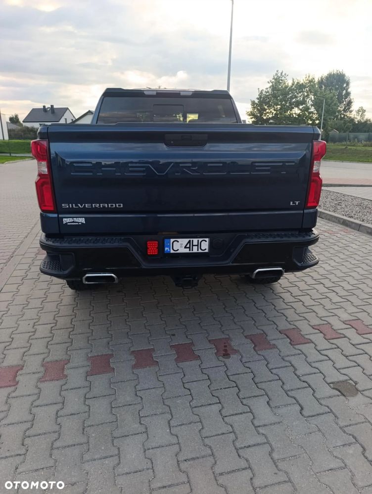 Chevrolet Silverado - 13