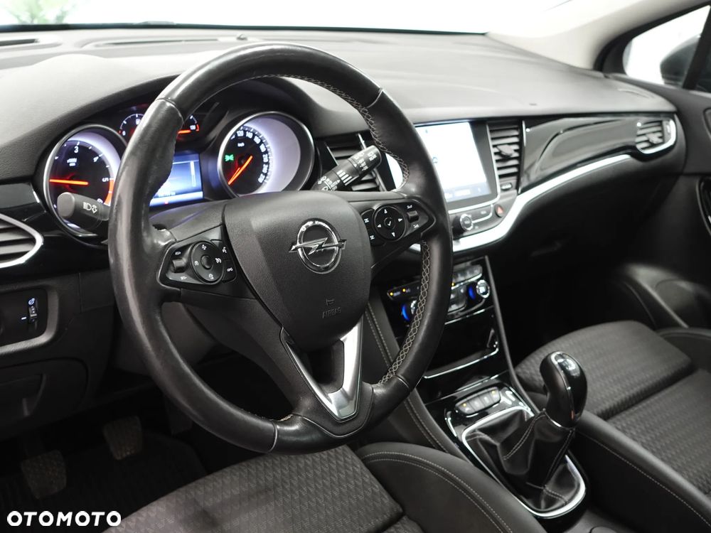 Opel Astra 1.6 BiTurbo D (CDTI) Start/Stop Innovation - 21