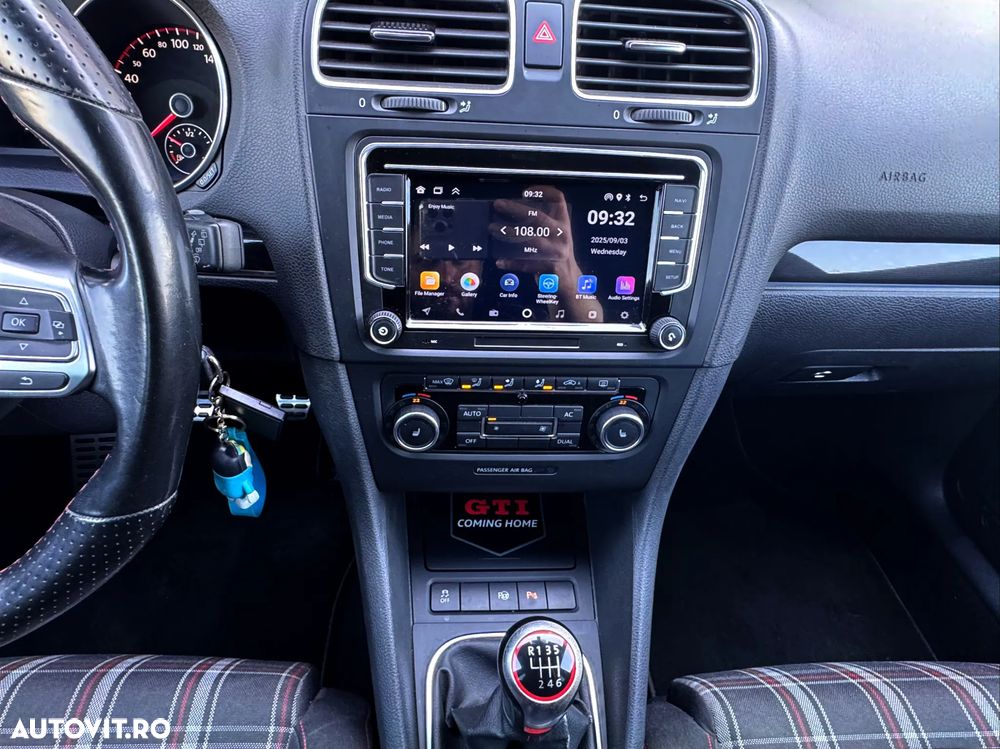 Volkswagen Golf 2.0 GTI - 7