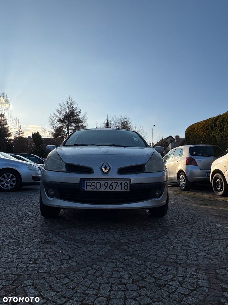 Renault Clio 1.2 16V Campus - 3