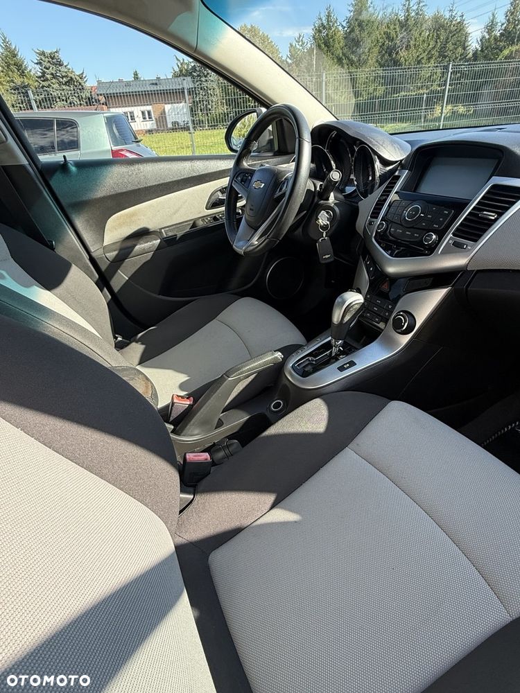 Chevrolet Cruze - 10