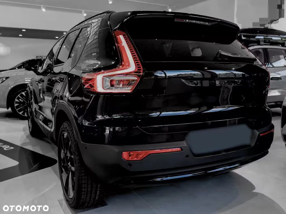 Volvo XC 40 B4 B AWD DKG RDesign - 2