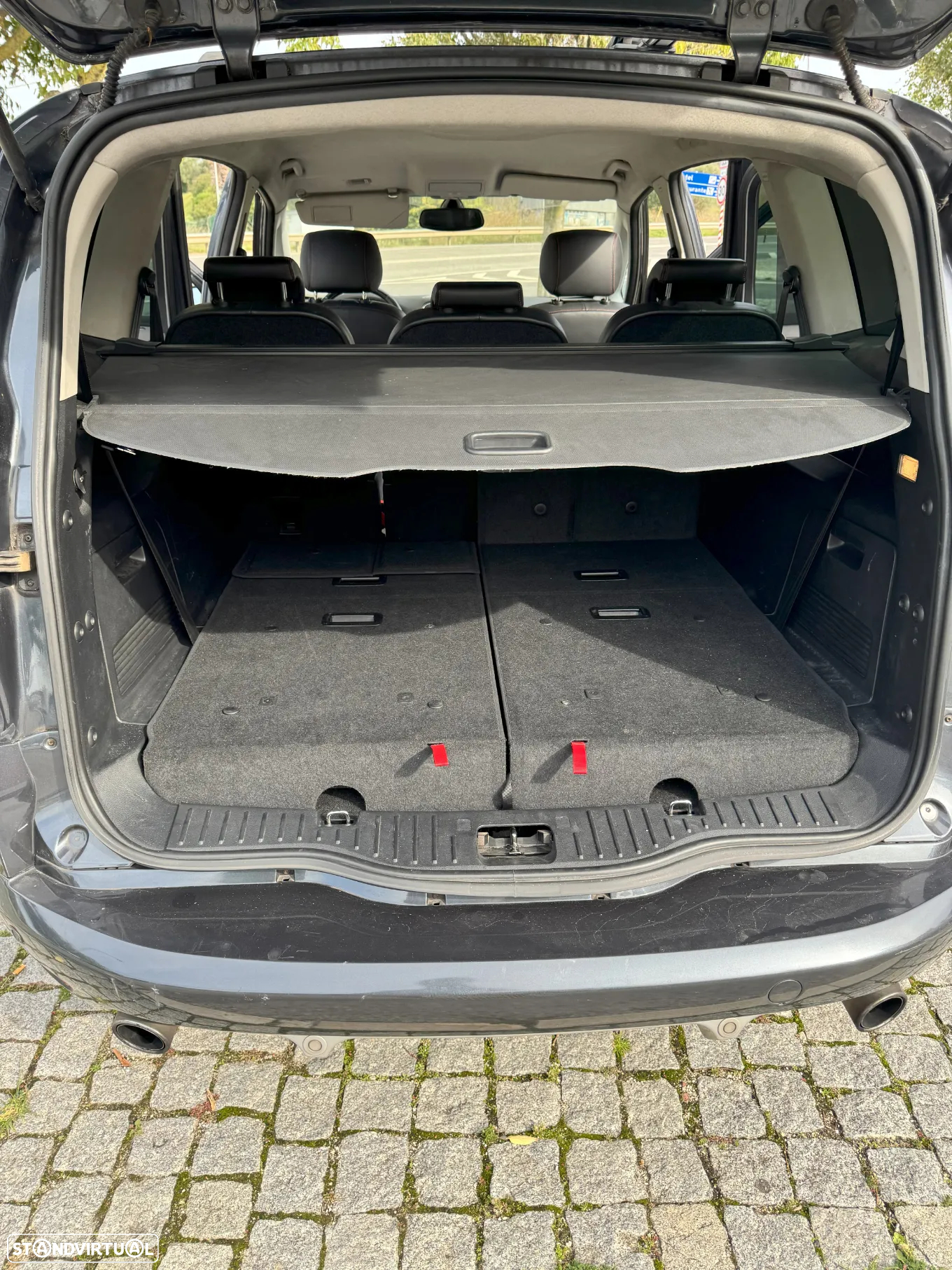 Ford S-Max 2.2 TDCi Titanium 7L - 12
