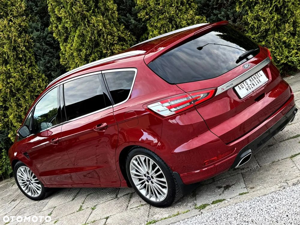 Ford S-Max - 17