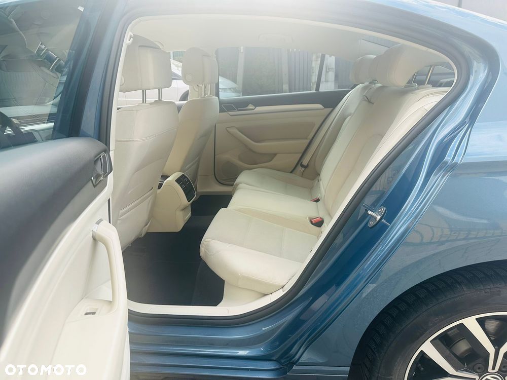 Volkswagen Passat 1.8 TSI BMT Comfortline DSG - 13
