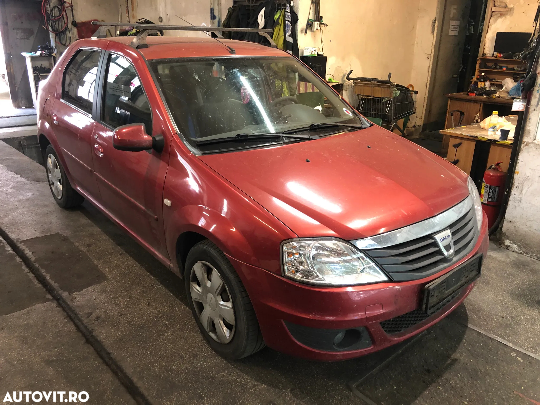 Dezmembrez Dacia Logan 1 PH2 facelift 2011 1.6 16v benzina maro visiniu - 9