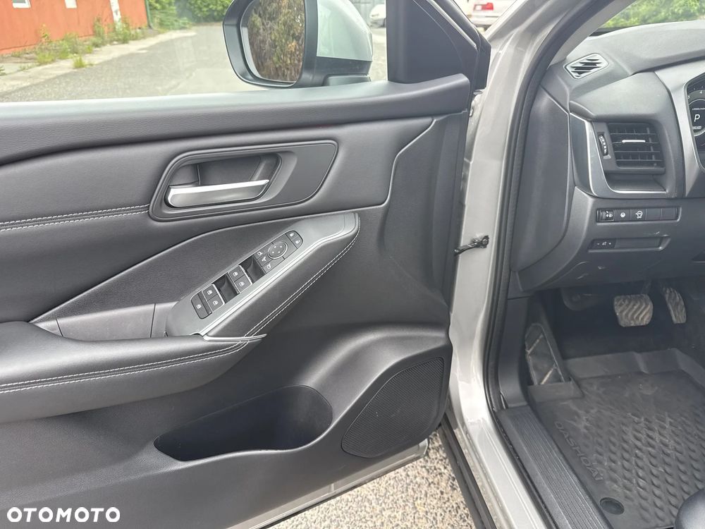 Nissan Qashqai 1.3 DIG-T MHEV N-Connecta Xtronic - 11