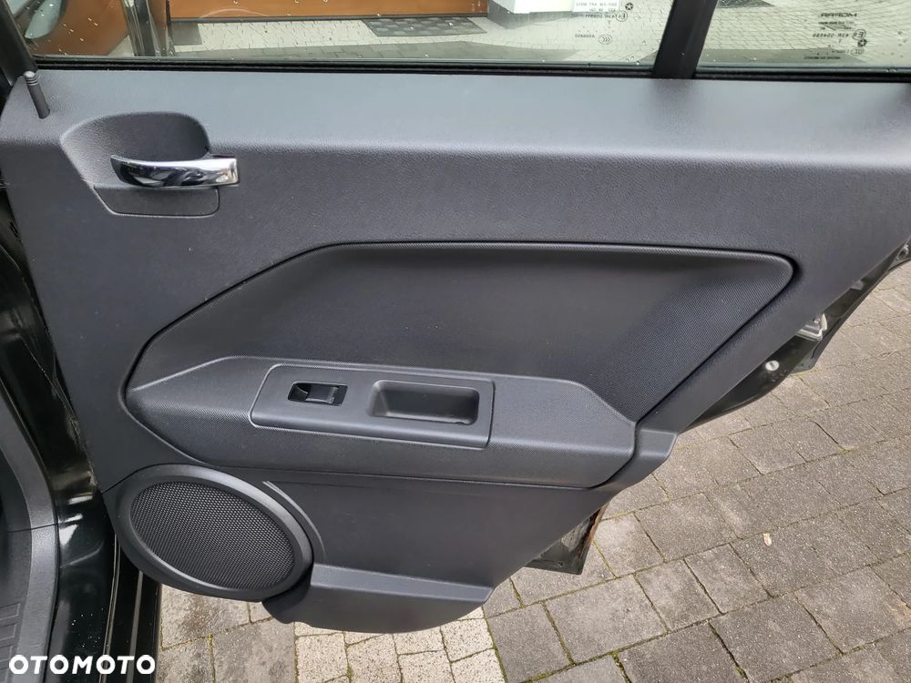 Dodge Caliber 1.8 SXT - 13